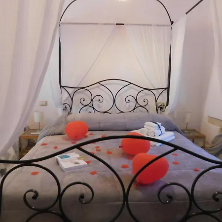 לינה וארוחת בוקר La Gemma Di Ortigia 4*